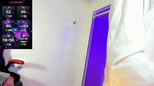 Gabyqueen70 online show from 12.31.24
