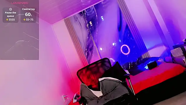 Gabyqueen70 online show from 06.18.26