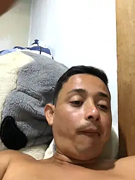 isacalejandroo online show from 12.21.24
