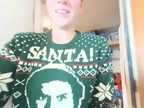 Snapshot of MissSwitch chatting on 12.02.24 MissSwitch online show from 12.02.24