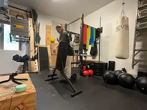 Snapshot of MissSwitch chatting on 12.30.24 MissSwitch online show from 12.30.24