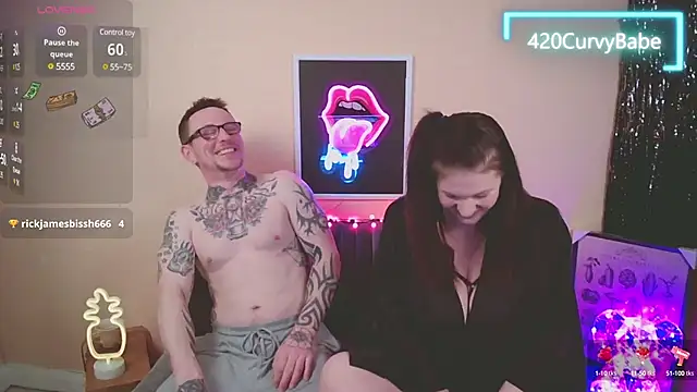 Snapshot of 420Curvybabe chatting on 02.05.25 420Curvybabe online show from 02.05.25