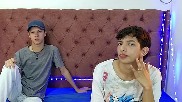 Snapshot of boys_yourparty chatting on 12.21.24 boys yourparty online show from 12.21.24