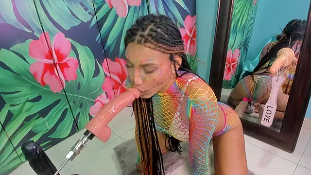 Mieldeluna online show from 10.17.25