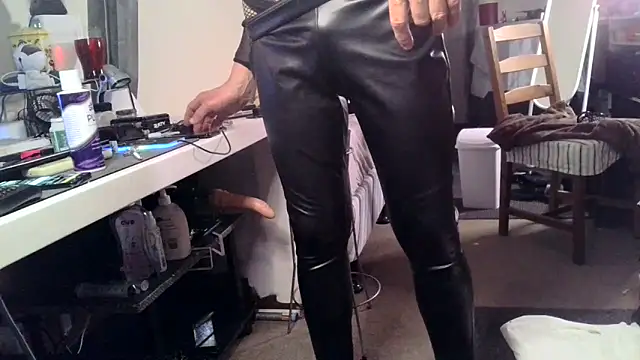 SissyJamie123 online show from 04.15.26