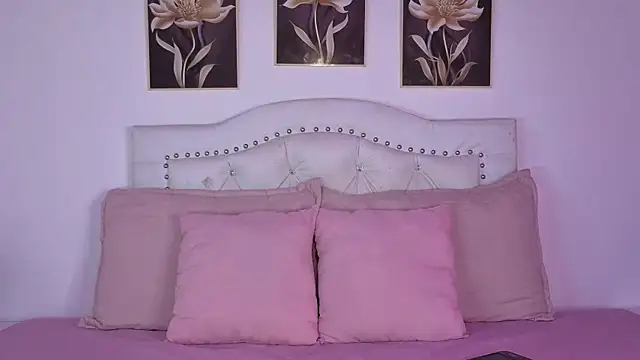 AnneGagner online show from 09.21.25