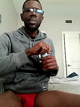 Snapshot of Txdarkmeat74 chatting on 11.07.25 Txdarkmeat74 online show from 11.07.25