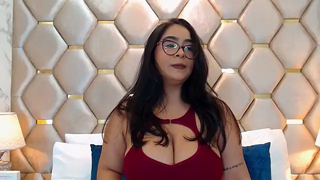 Snapshot of DevonPiers chatting on 11.13.25 DevonPiers online show from 11.13.25