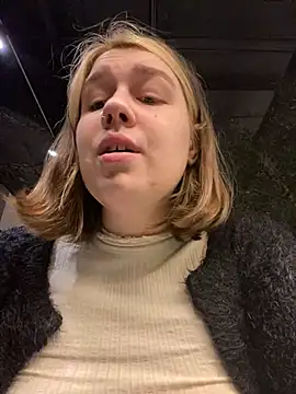 SuzieMurray online show from 12.18.24