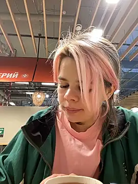 SuzieMurray online show from 02.08.25