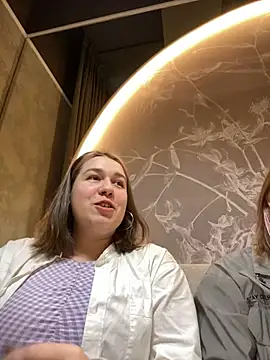 SuzieMurray online show from 02.11.25