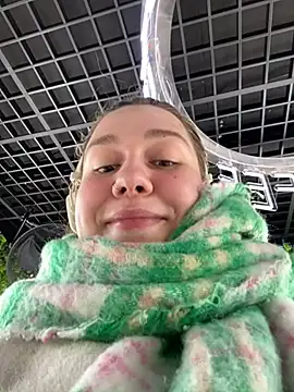 SuzieMurray online show from 03.18.25