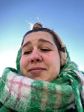 SuzieMurray online show from 03.22.25