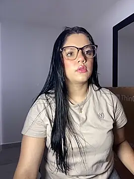 Snapshot of kimberlyhills1 chatting on 10.24.25 kimberlyhills1 online show from 10.24.25