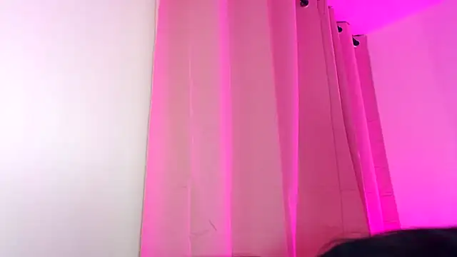 kimberlyhills1 online show from 12.20.25