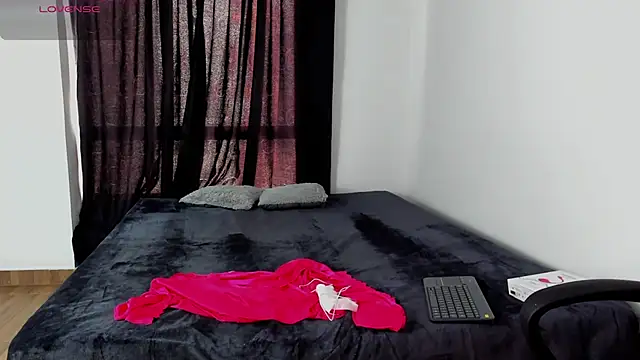 lorymoon online show from 12.12.24