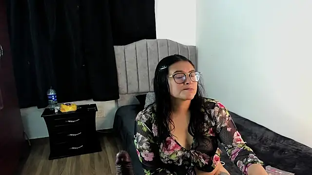 lorymoon online show from 01.11.25