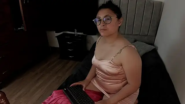 lorymoon online show from 01.17.25