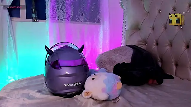 AlexaFoxy18 online show from 03.09.25