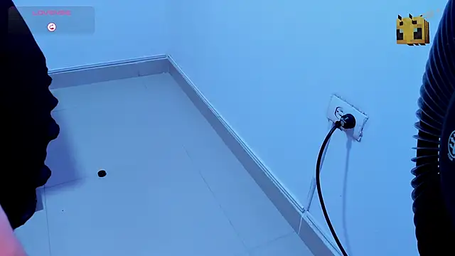 AlexaFoxy18 online show from 03.11.25