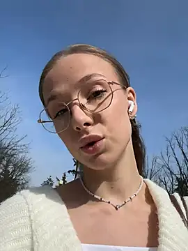 CaseyStar online show from 03.12.25