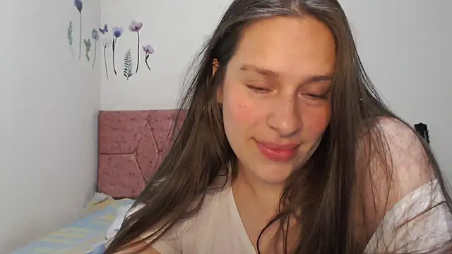 Snapshot of Serenity chatting on 05.16.26 Serenity online show from 05.16.26