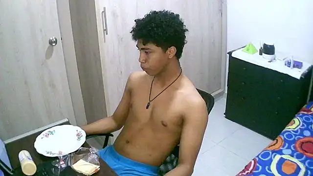 Snapshot of sexy_diamante_ chatting on 10.02.25 sexy diamante  online show from 10.02.25