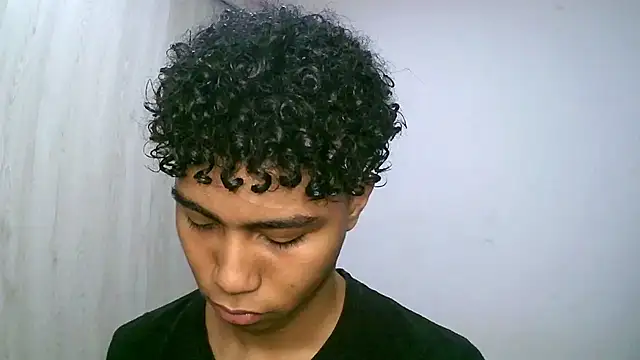 Snapshot of sexy_diamante_ chatting on 11.02.25 sexy diamante  online show from 11.02.25