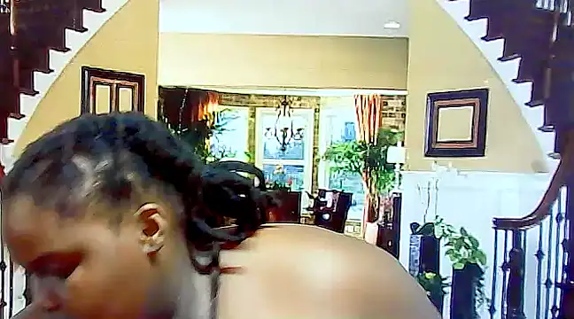 Snapshot of EbonyHotBuns chatting on 02.11.25 EbonyHotBuns online show from 02.11.25