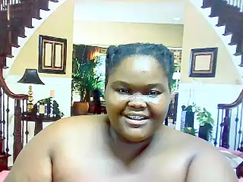 Snapshot of EbonyHotBuns chatting on 02.18.25 EbonyHotBuns online show from 02.18.25