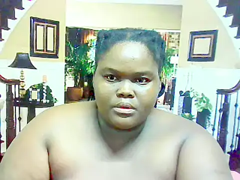 Snapshot of EbonyHotBuns chatting on 02.21.25 EbonyHotBuns online show from 02.21.25