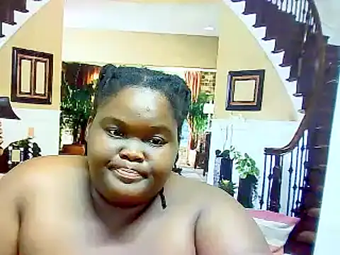 Snapshot of EbonyHotBuns chatting on 02.22.25 EbonyHotBuns online show from 02.22.25