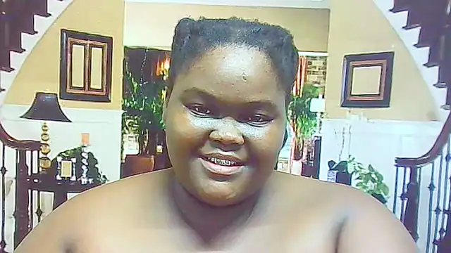Snapshot of EbonyHotBuns chatting on 02.23.25 EbonyHotBuns online show from 02.23.25