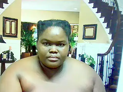 Snapshot of EbonyHotBuns chatting on 02.26.25 EbonyHotBuns online show from 02.26.25