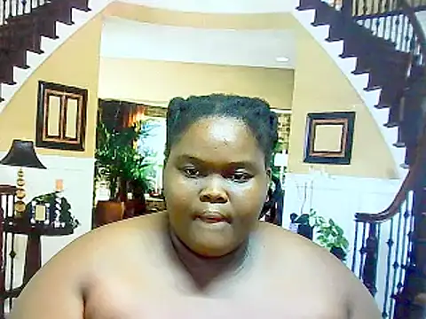 Snapshot of EbonyHotBuns chatting on 02.26.25 EbonyHotBuns online show from 02.26.25