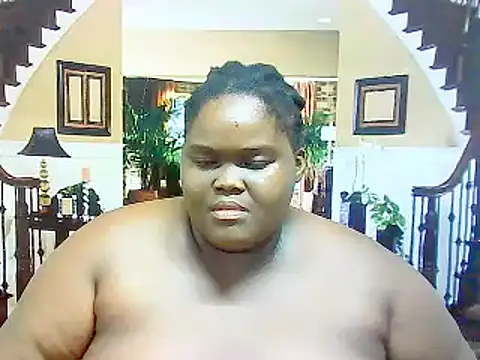 Snapshot of EbonyHotBuns chatting on 03.05.25 EbonyHotBuns online show from 03.05.25