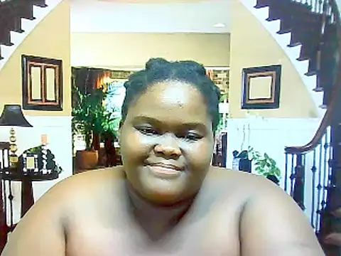 Snapshot of EbonyHotBuns chatting on 03.06.25 EbonyHotBuns online show from 03.06.25