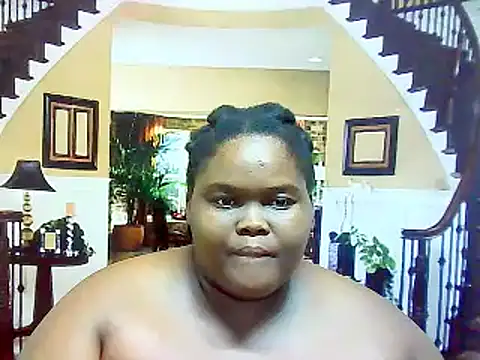 Snapshot of EbonyHotBuns chatting on 03.07.25 EbonyHotBuns online show from 03.07.25