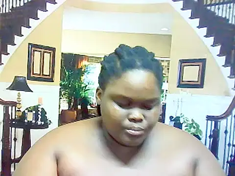 Snapshot of EbonyHotBuns chatting on 03.07.25 EbonyHotBuns online show from 03.07.25