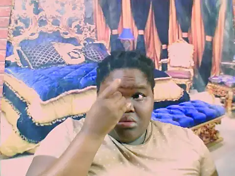 Snapshot of EbonyHotBuns chatting on 03.11.25 EbonyHotBuns online show from 03.11.25