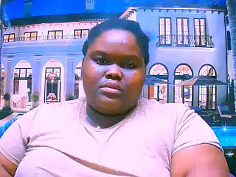 Snapshot of EbonyHotBuns chatting on 09.29.25 EbonyHotBuns online show from 09.29.25