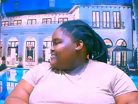 Snapshot of EbonyHotBuns chatting on 09.30.25 EbonyHotBuns online show from 09.30.25