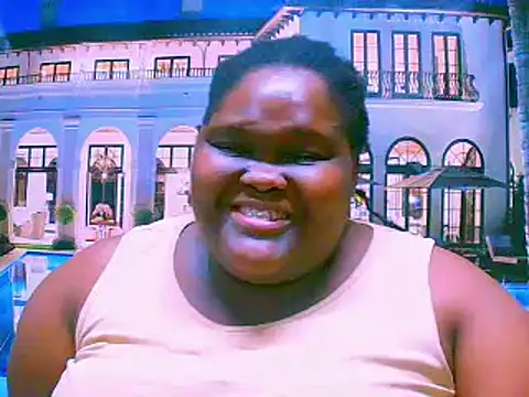 Snapshot of EbonyHotBuns chatting on 10.13.25 EbonyHotBuns online show from 10.13.25