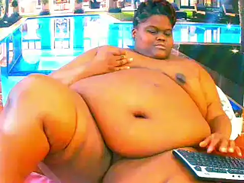 EbonyHotBuns online show from 02.14.26