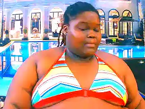 Snapshot of EbonyHotBuns chatting on 03.16.26 EbonyHotBuns online show from 03.16.26