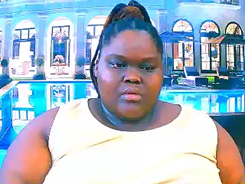 Snapshot of EbonyHotBuns chatting on 03.23.26 EbonyHotBuns online show from 03.23.26