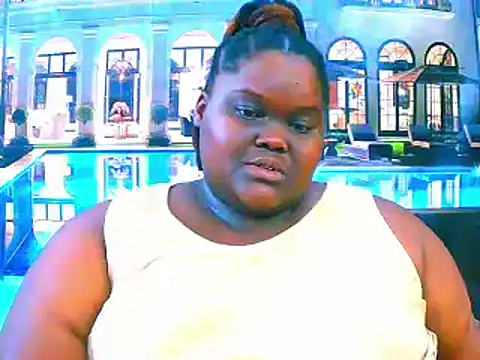 Snapshot of EbonyHotBuns chatting on 03.26.26 EbonyHotBuns online show from 03.26.26