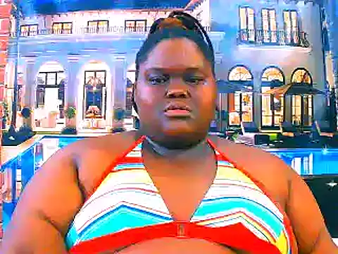 Snapshot of EbonyHotBuns chatting on 04.08.26 EbonyHotBuns online show from 04.08.26