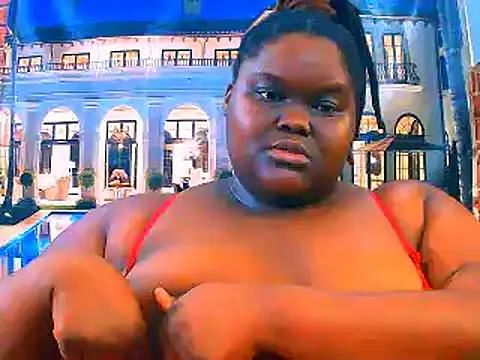 Snapshot of EbonyHotBuns chatting on 04.14.26 EbonyHotBuns online show from 04.14.26