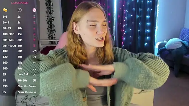 ReddHotPipper online show from 03.12.25